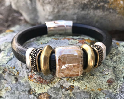 Black Bear Bracelet - Montana Leather Desgins