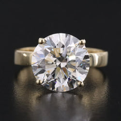 14ky 5.03 Round Brilliant Lab-Grown Diamond, E Color VS1 Size 6.5