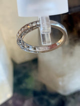 18kw .50ctw E, VS1 Diamond Crescent Tacorie band. Size 7